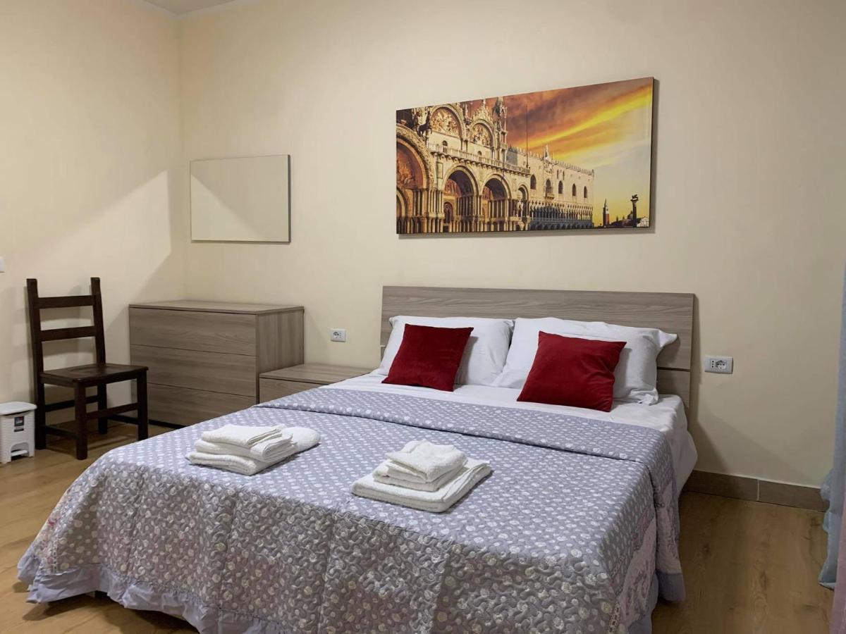 Chowdhury House Mestre Extérieur photo