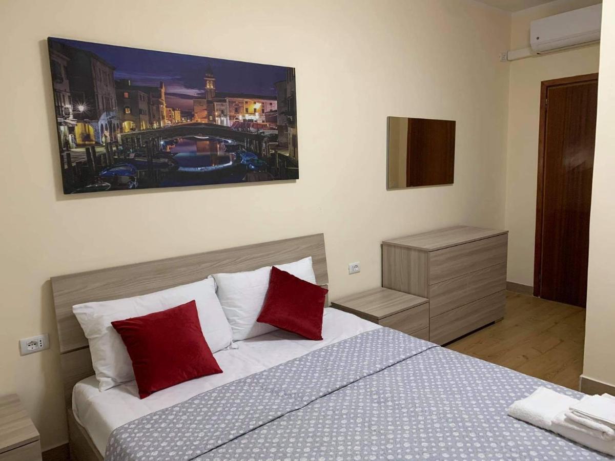 Chowdhury House Mestre Extérieur photo