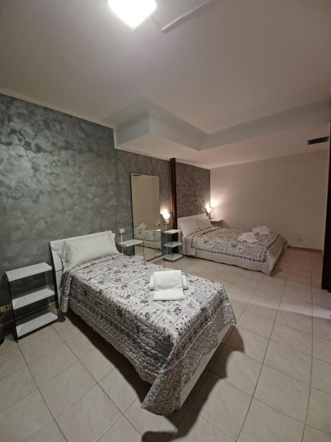 Chowdhury House Mestre Extérieur photo